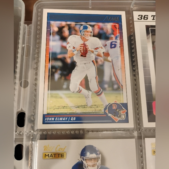 NFL Quarterback 9 Card Pack Assorted Mint Cards - Picture 6 of 16